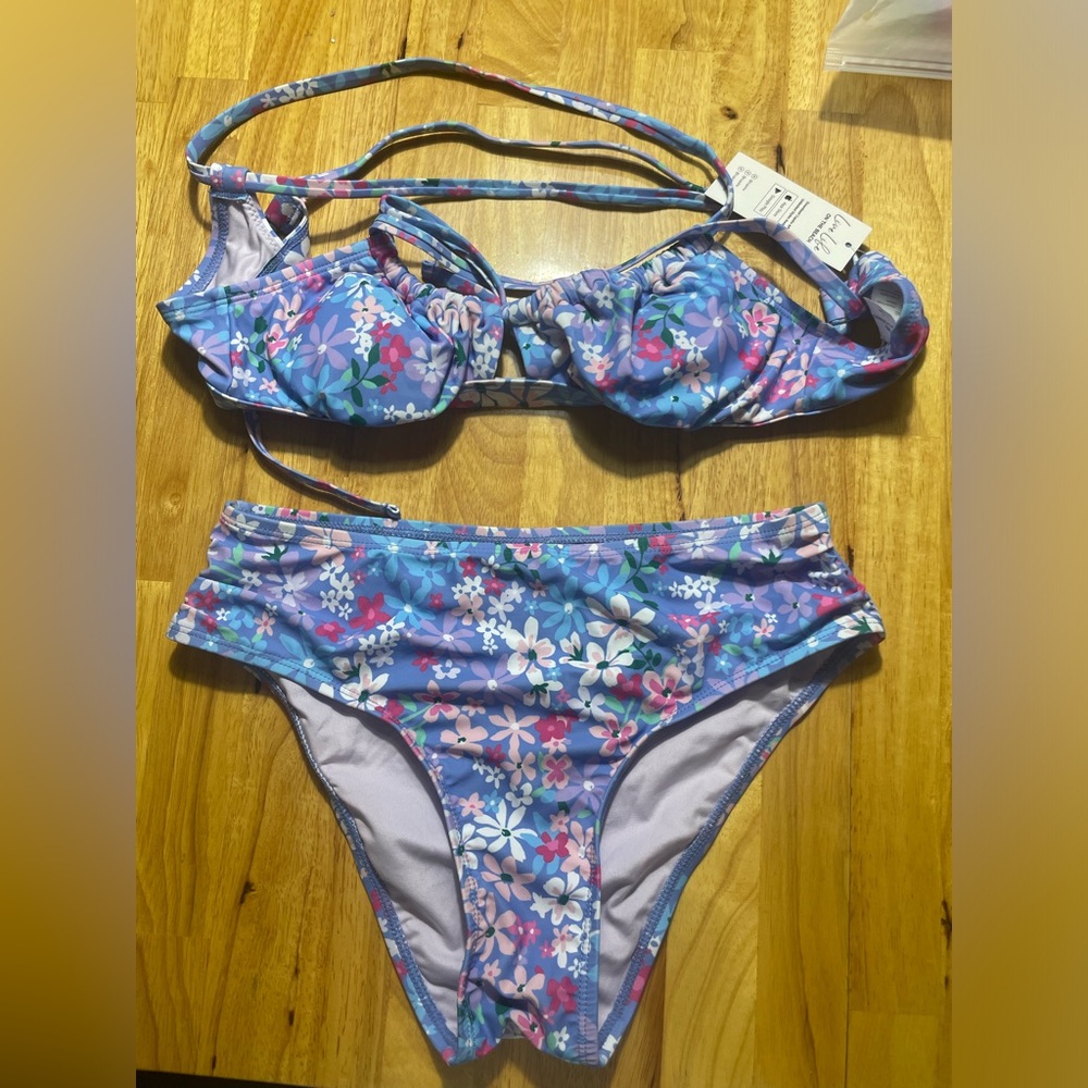 Flower print 2 piece bathing suit